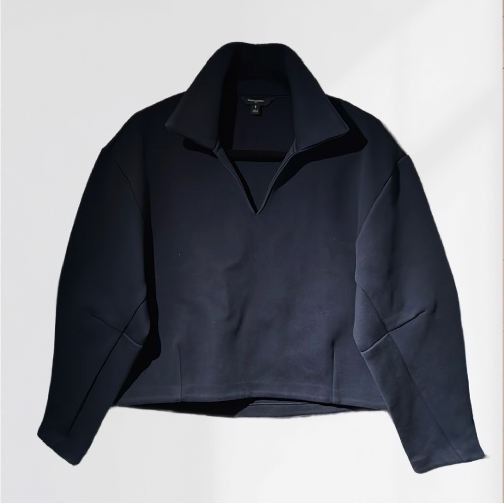 Womens navy sweatshirt with collar
